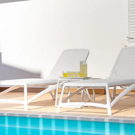 Holidays Octopussy * Montinhos da Luz